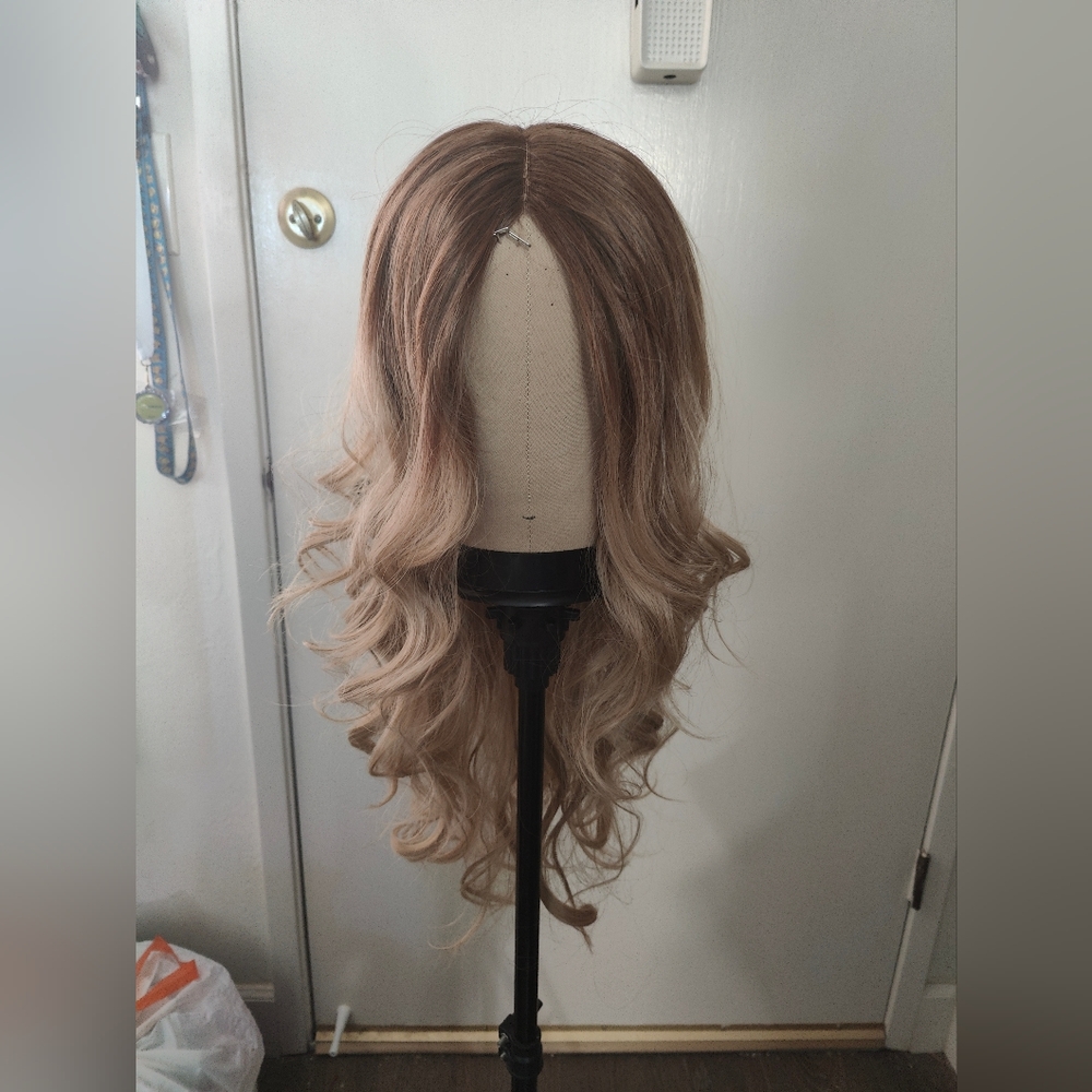 INH Hair, Gigi wig